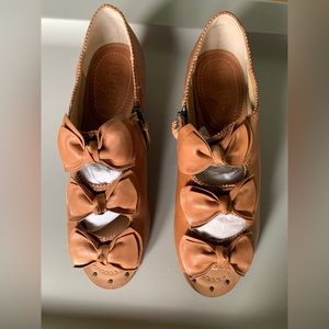 Anthropologie Latigo Sally Bow Sandal NWT